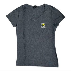 The Salty Dog Womens V-Neck Heather Gray Short Sleeve Tee EUC